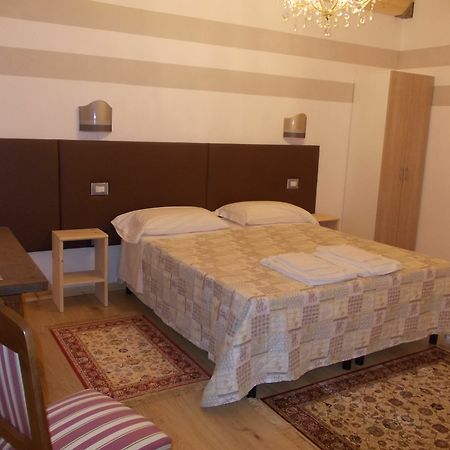 Romagnoli 36 Hotel Verona Exterior foto